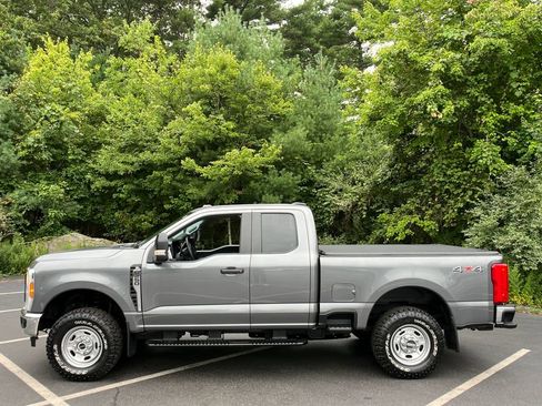 Used 2024 Ford F250 XL w/ XL Off-Road Package AWD/4WD image 2