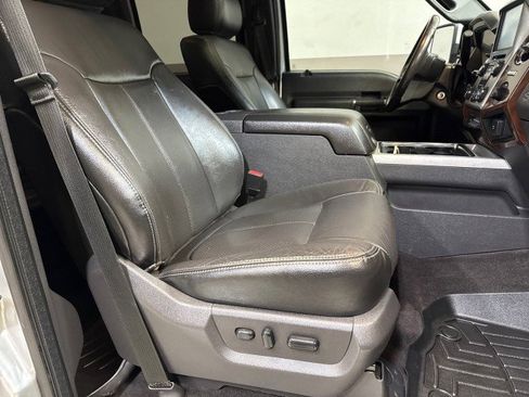 Used 2014 Ford F450 Lariat w/ Lariat Ultimate Package image 58
