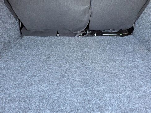 New 2025 Nissan Versa SR w/ Trunk Package image 8