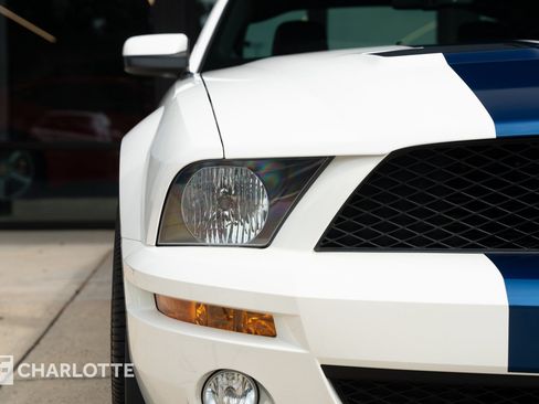 Used 2008 Ford Mustang Shelby GT500 RWD image 3