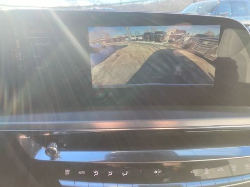 Certified 2024 Cadillac Lyriq Luxury image 31