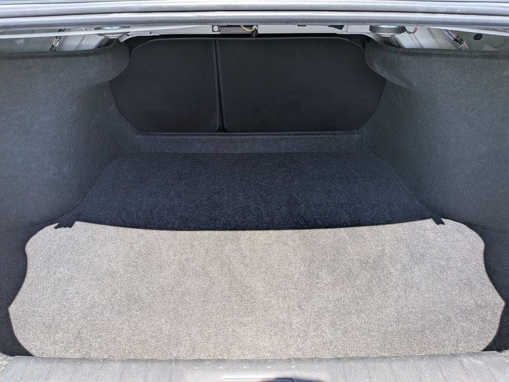Used 2025 Nissan Sentra SV FWD image 28