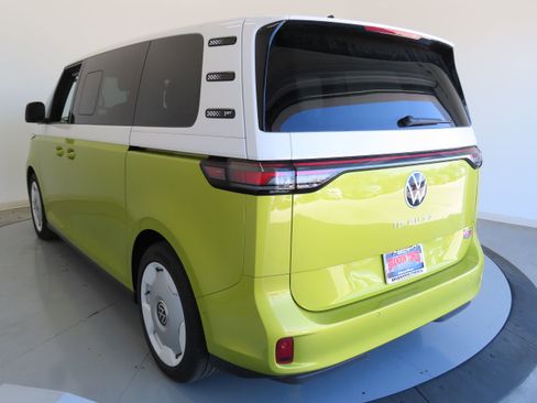 New 2025 Volkswagen ID. Buzz 1st Edition image 7