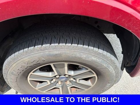 Used 2016 Ford F150 XLT w/ Equipment Group 302A Luxury AWD/4WD image 4