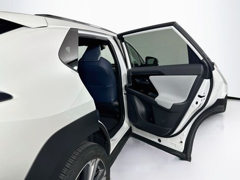 Used 2023 Subaru Solterra AWD image 31