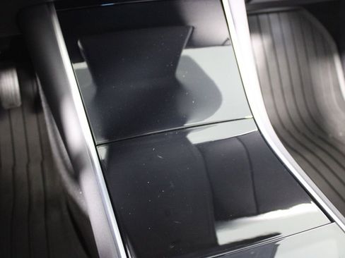 Used 2019 Tesla Model 3 Long Range image 10