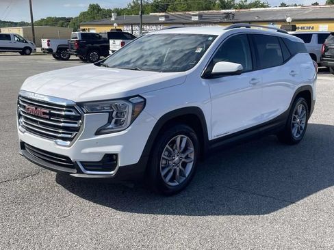 Used 2023 GMC Terrain SLT w/ Tech Package AWD/4WD image 9