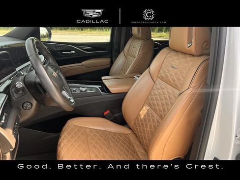 Used 2023 Cadillac Escalade ESV Premium Luxury AWD/4WD image 24