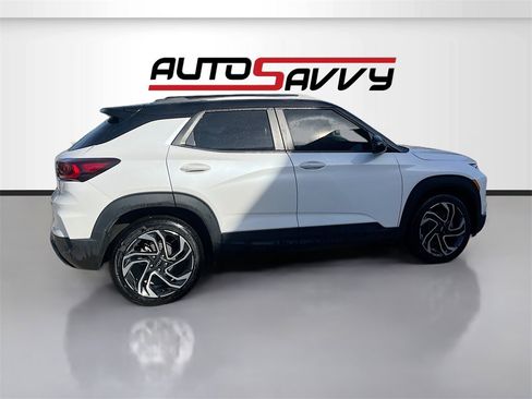 Used 2024 Chevrolet TrailBlazer RS w/ Driver Confidence Package image 8