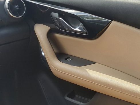 Used 2020 Chevrolet Blazer Premier w/ Driver Confidence II Package image 16