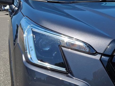 Used 2023 Subaru Forester Premium AWD/4WD image 9