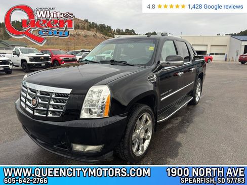 Used 2011 Cadillac Escalade EXT Luxury image 1