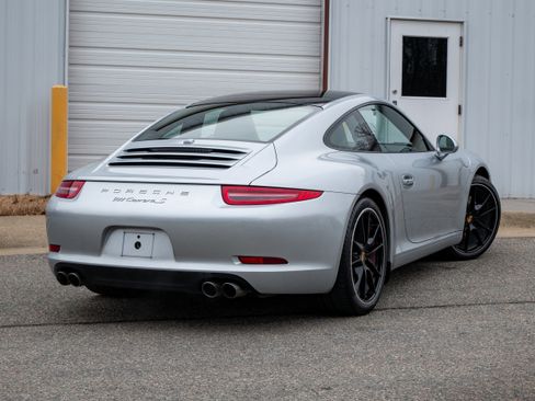 Used 2015 Porsche 911 Carrera S image 7