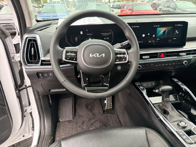 Used 2024 Kia Sorento SX FWD image 14