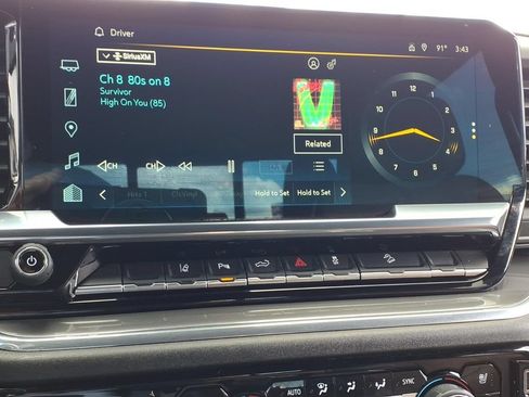 Used 2024 Chevrolet Silverado 2500 High Country w/ Technology Package AWD/4WD image 19