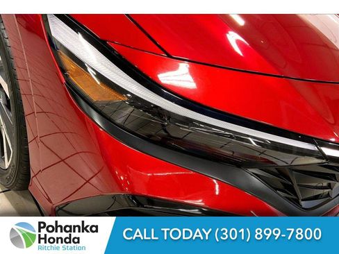 Used 2024 Hyundai Elantra Limited image 29