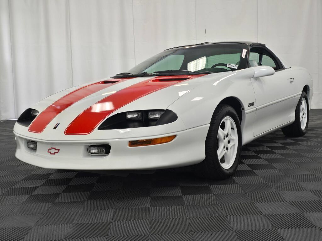Used 1997 Chevrolet Camaro SS w/ Preferred Equipment Group 2 RWD image 1