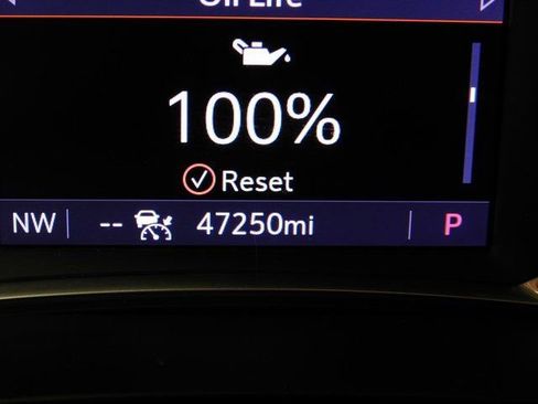 Used 2021 Chevrolet Traverse High Country image 57