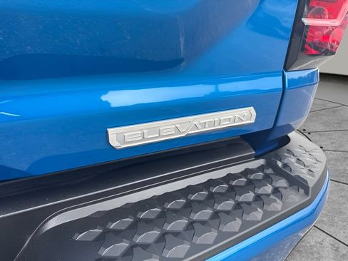 Used 2024 GMC Canyon Elevation w/ Elevation Premium Package AWD/4WD image 22
