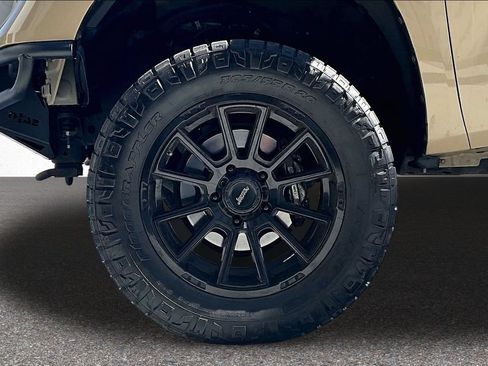 Certified 2019 Toyota Tundra SR5 w/ SR5 Upgrade Package AWD/4WD image 37