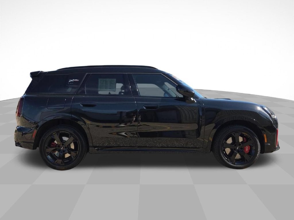 Used 2025 MINI Cooper Countryman John Cooper Works w/ Comfort Package Max AWD/4WD image 2