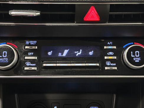 Used 2023 Hyundai Sonata SEL FWD image 17