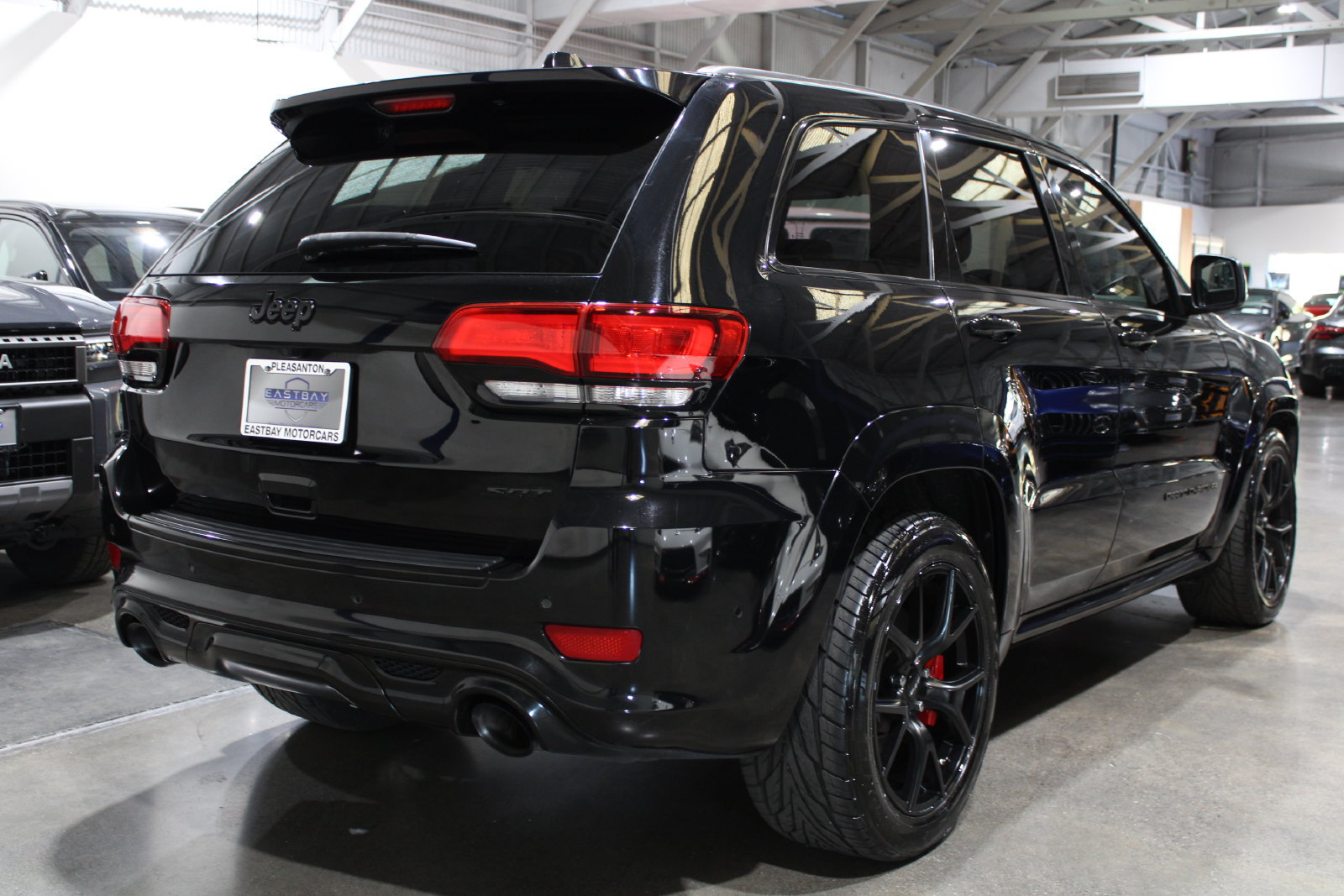 Used 2018 Jeep Grand Cherokee SRT AWD/4WD image 12