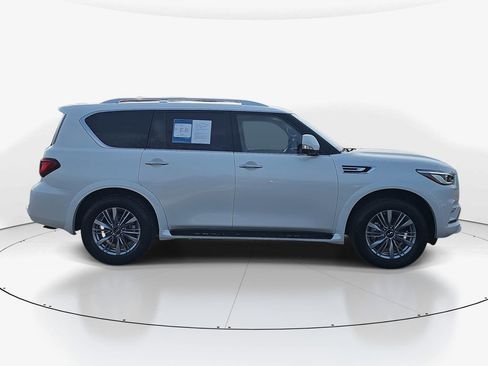 Used 2024 INFINITI QX80 Luxe w/ Cargo Package image 3