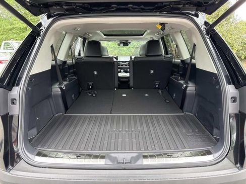 Used 2026 Toyota Grand Highlander AWD image 12