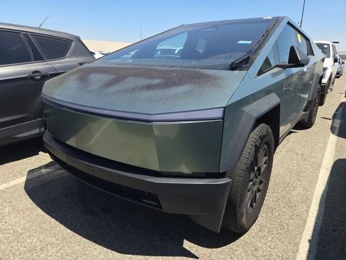 Used 2024 Tesla Cybertruck AWD Crew Cab image 1