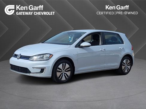 Used 2017 Volkswagen e-Golf SE image 1