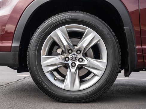 Used 2016 Toyota Highlander Limited image 10