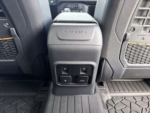 Used 2024 Ford Bronco Badlands AWD/4WD image 20