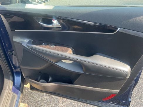 Used 2018 Kia Sorento LX image 21