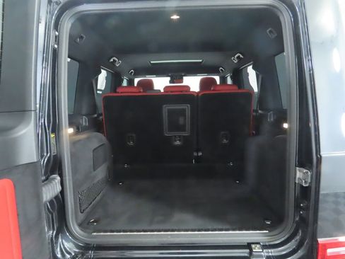 Used 2024 Mercedes-Benz G 550 image 29
