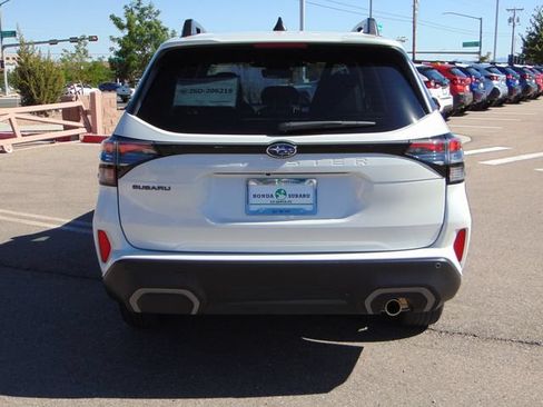 Certified 2025 Subaru Forester Limited AWD/4WD image 5