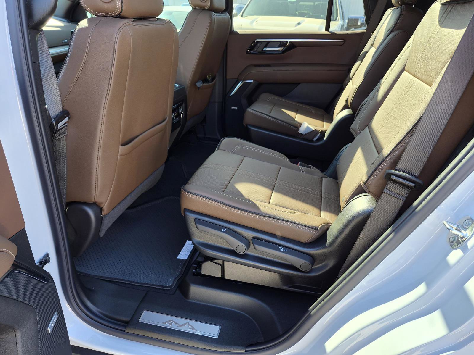 New 2027 Chevrolet Tahoe High Country AWD/4WD image 7