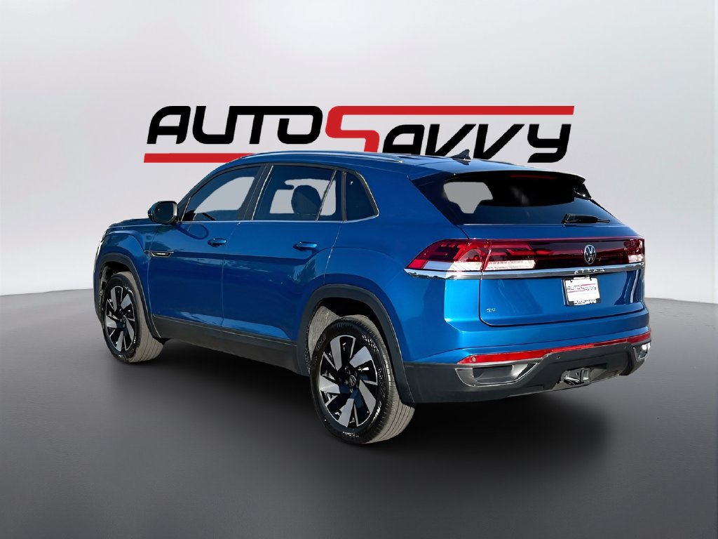 Used 2024 Volkswagen Atlas Cross Sport SE FWD image 5
