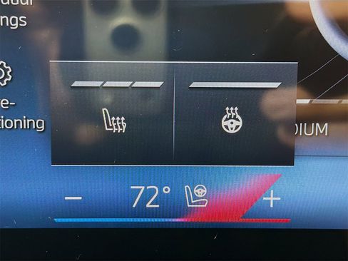 New 2026 BMW X5 xDrive50e w/ M Sport Package image 24