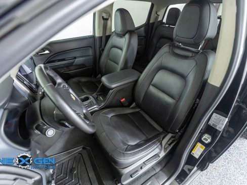 Used 2022 Chevrolet Colorado Z71 w/ Z71 Midnight Edition AWD/4WD image 24