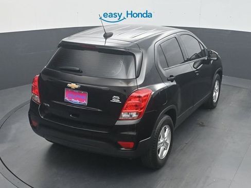 Used 2020 Chevrolet Trax LS image 23