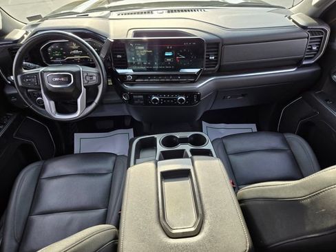 Used 2025 GMC Sierra 1500 SLT AWD/4WD image 14