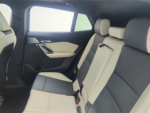 Used 2025 BMW X2 M35i image 30