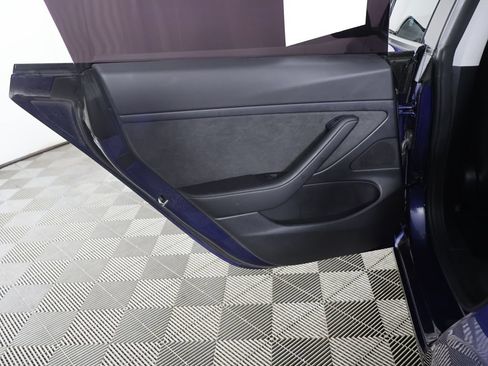 Used 2021 Tesla Model 3 Standard Range Plus RWD image 28