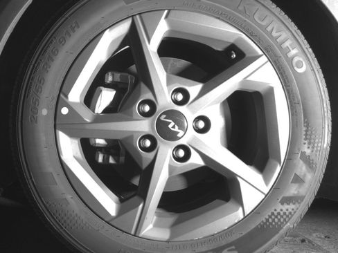 Used 2025 Kia K4 LXS image 12