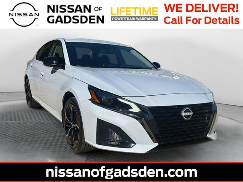 New 2025 Nissan Altima 2.5 SR image 1