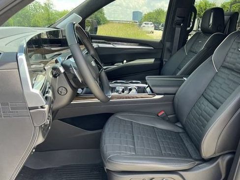 New 2026 Cadillac Escalade Platinum Sport w/ LPO, ONYX Package AWD/4WD image 20