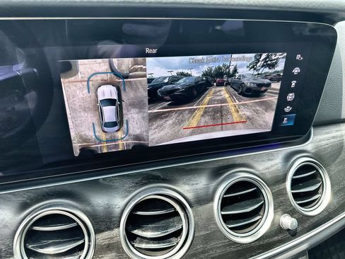 Used 2022 Mercedes-Benz E 350 Sedan image 29