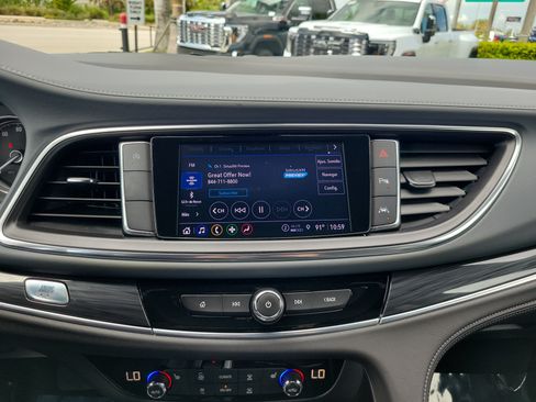 Used 2022 Buick Enclave Essence FWD image 22