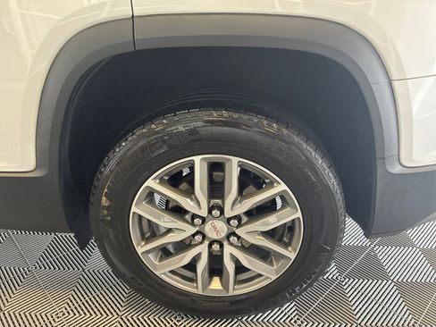 Used 2017 GMC Acadia SLE w/ Driver Alert Package I FWD image 7